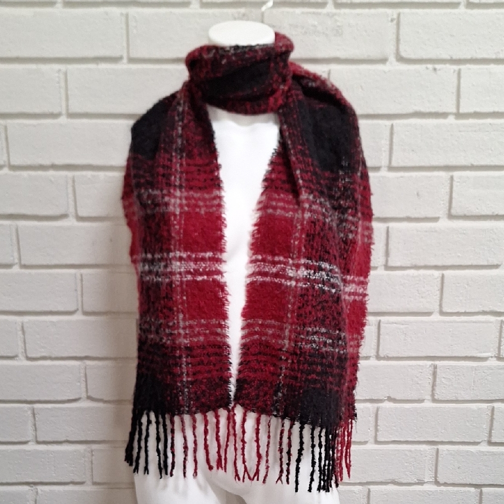 Cozy soft & fuzzy Red and Black Plaid Fringe Scarf.